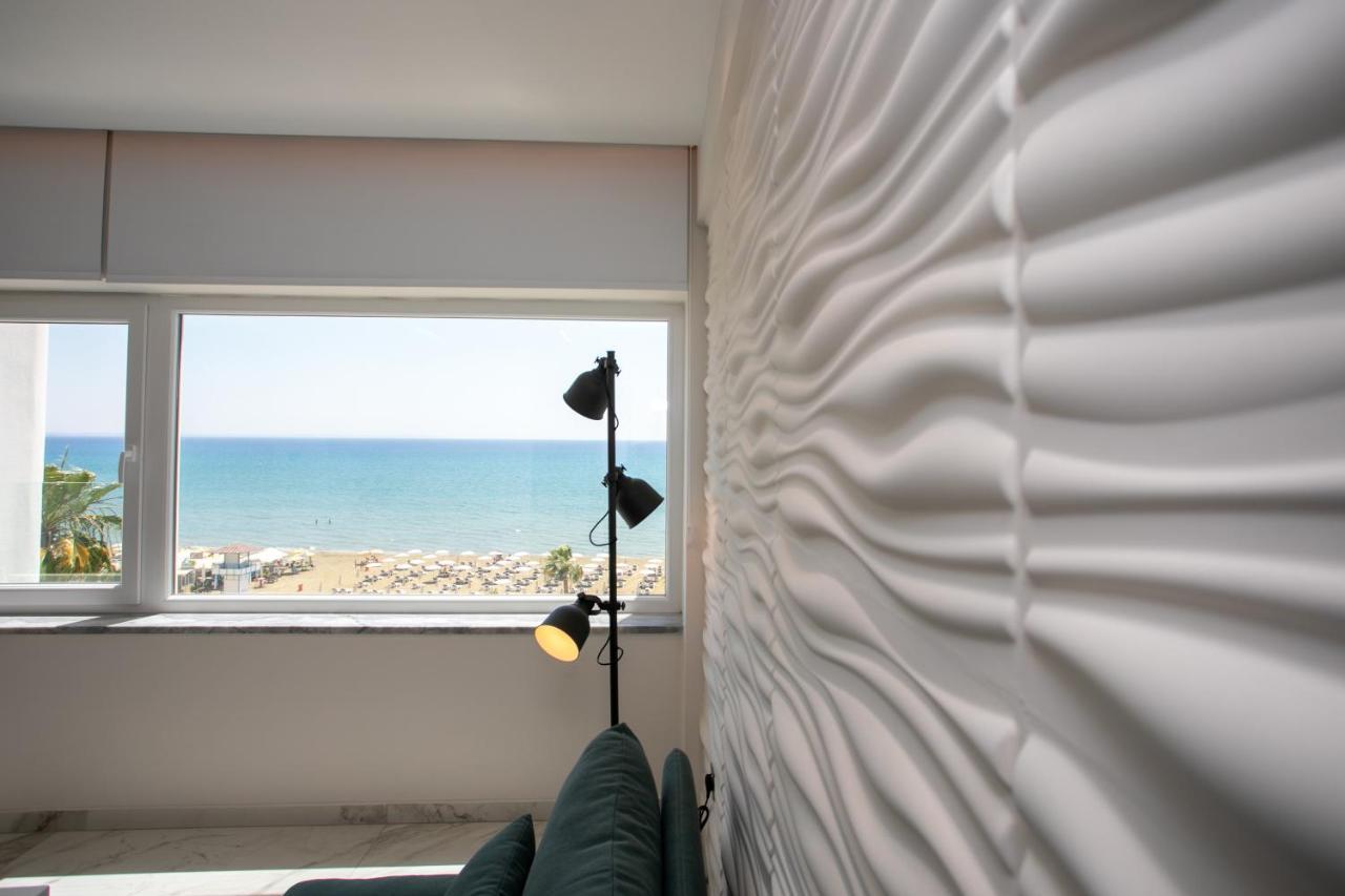 Les Palmiers Sunorama Beach Apartments Lárnaka Eksteriør bilde