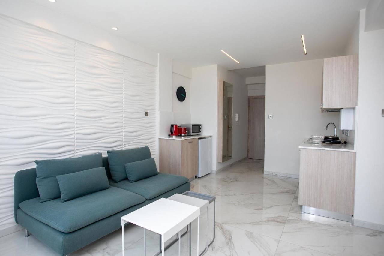 Les Palmiers Sunorama Beach Apartments Lárnaka Eksteriør bilde